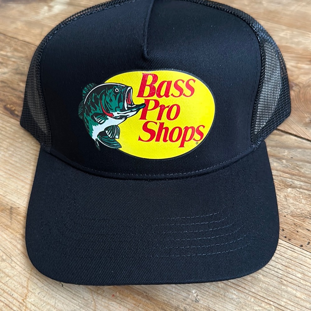 Bass pro shop black trucker hat